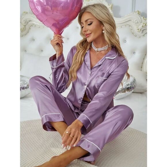 NWT Gorgeous 2 Pc Lilac Satin L Collar Button Long Sleeve Pants & Top Pajama Set - Picture 1 of 5